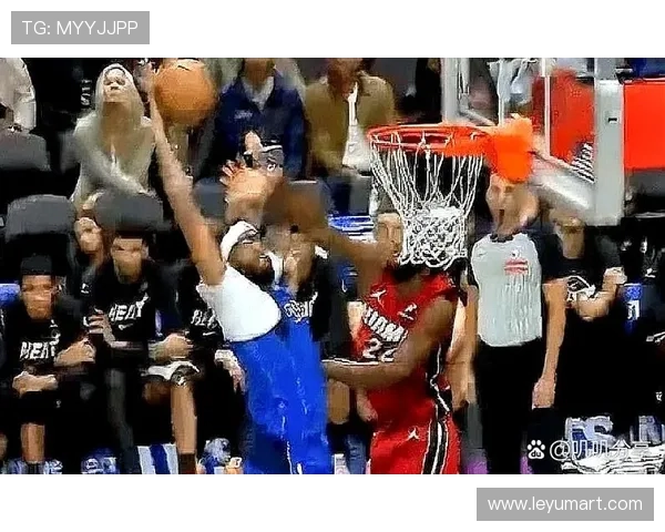 安东尼·戴维斯挡拆制造错位显著提升内线得分效率